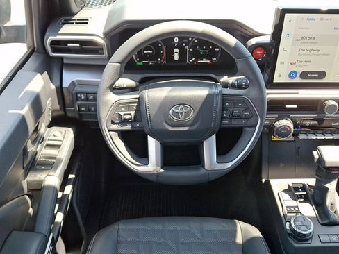 New 2026 Toyota 4Runner TRD Off-Road Premium AWD/4WD image 9