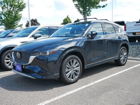Used 2025 MAZDA CX-5 Signature AWD/4WD image 3