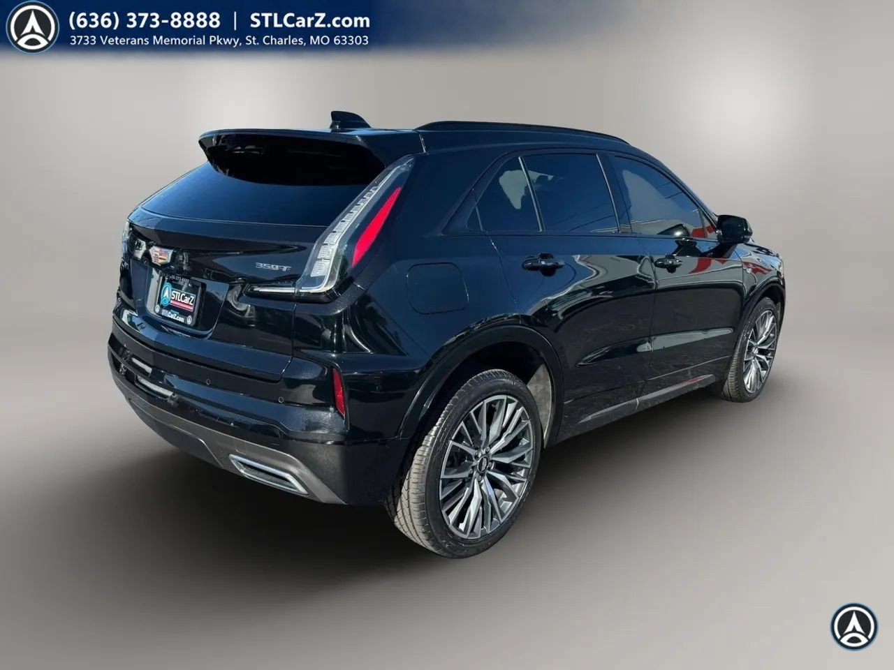 Used 2024 Cadillac XT4 Sport FWD image 3