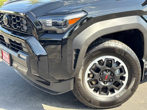 New 2026 Toyota 4Runner TRD Off-Road Premium AWD/4WD image 3