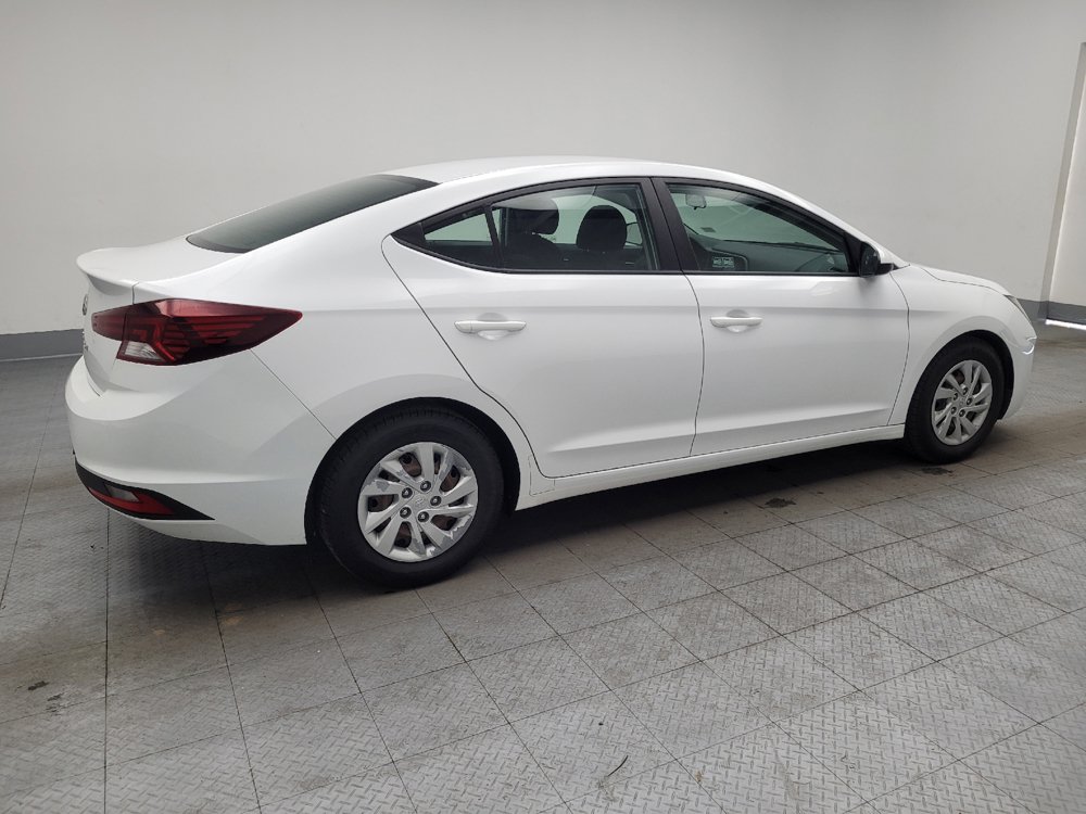 Used 2020 Hyundai Elantra SE w/ Cargo Package (C1) FWD image 10
