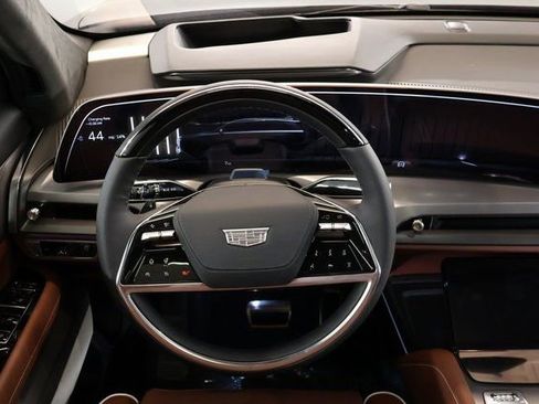 New 2026 Cadillac Vistiq Platinum image 14