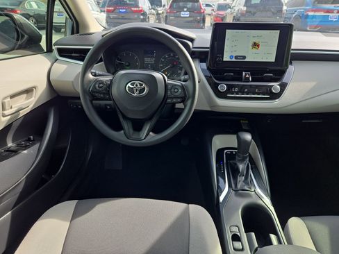 Used 2025 Toyota Corolla LE w/ LE Premium Package image 28