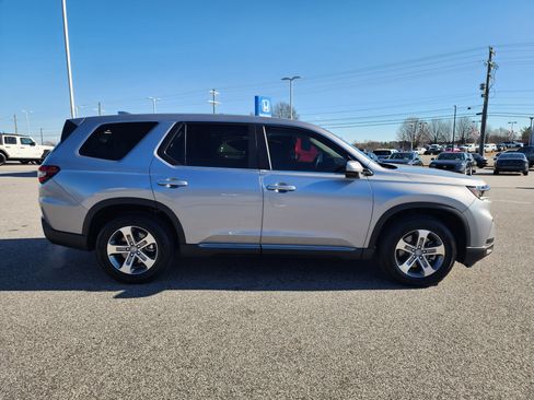 Certified 2025 Honda Pilot EX-L image 3