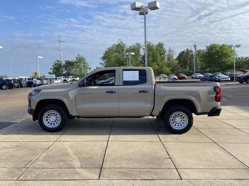 Used 2023 Chevrolet Colorado W/T image 7