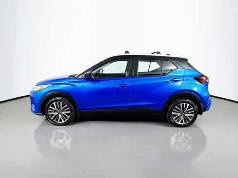 Used 2021 Nissan Kicks SV w/ Exterior Package FWD image 2