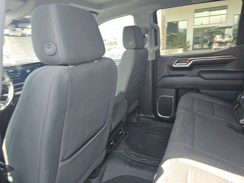 Used 2023 Chevrolet Silverado 1500 LT image 7