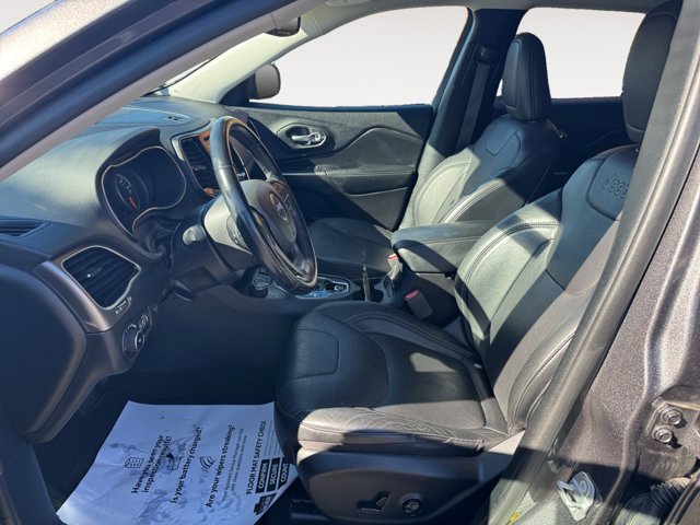 Used 2020 Jeep Cherokee Limited w/ Technology Group AWD/4WD image 9