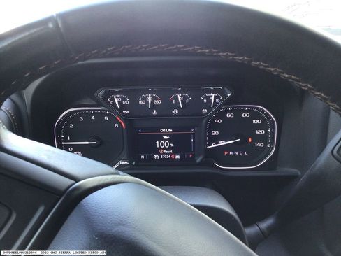 Used 2022 GMC Sierra 1500 AT4 w/ AT4 Preferred Package AWD/4WD image 8
