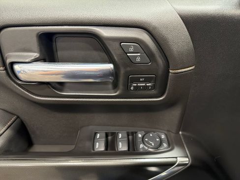 Used 2021 GMC Sierra 1500 AT4 w/ AT4 Premium Package AWD/4WD image 16
