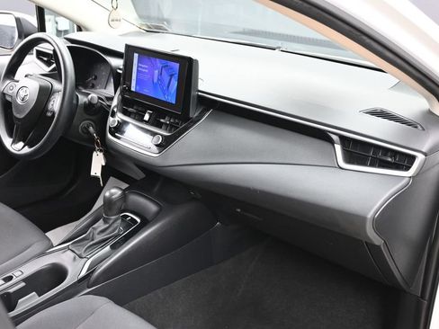 Used 2024 Toyota Corolla LE FWD image 37