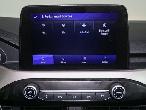 Used 2022 Ford Escape SE w/ SE Sport Appearance Package image 23