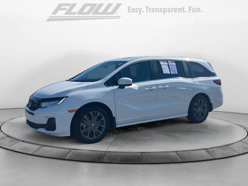 Certified 2026 Honda Odyssey Touring image 3