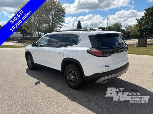 Used 2026 GMC Acadia Elevation FWD image 4