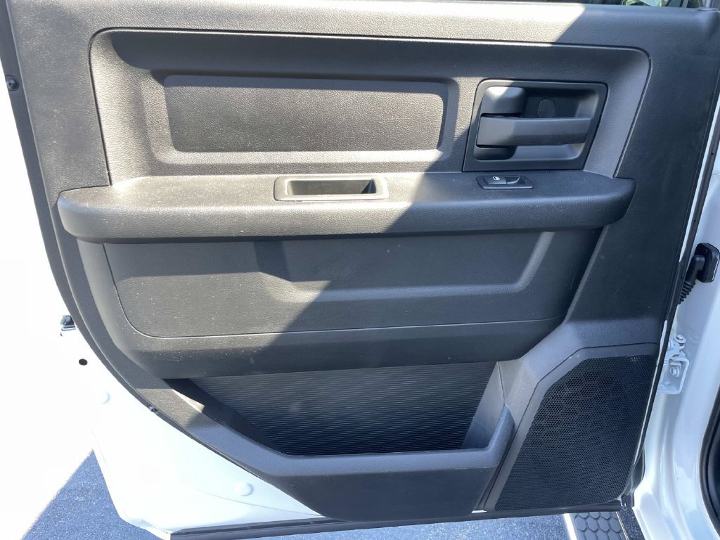 Used 2022 RAM 3500 Tradesman w/ Chrome Appearance Group AWD/4WD image 12