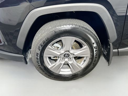Used 2025 Toyota RAV4 XLE w/ Convenience Package FWD image 13