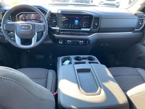 Used 2024 GMC Sierra 1500 Elevation image 5
