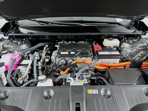 Used 2025 Toyota bZ4X FWD image 33