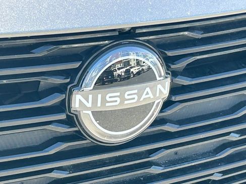 Used 2023 Nissan Altima 2.5 SL FWD image 11