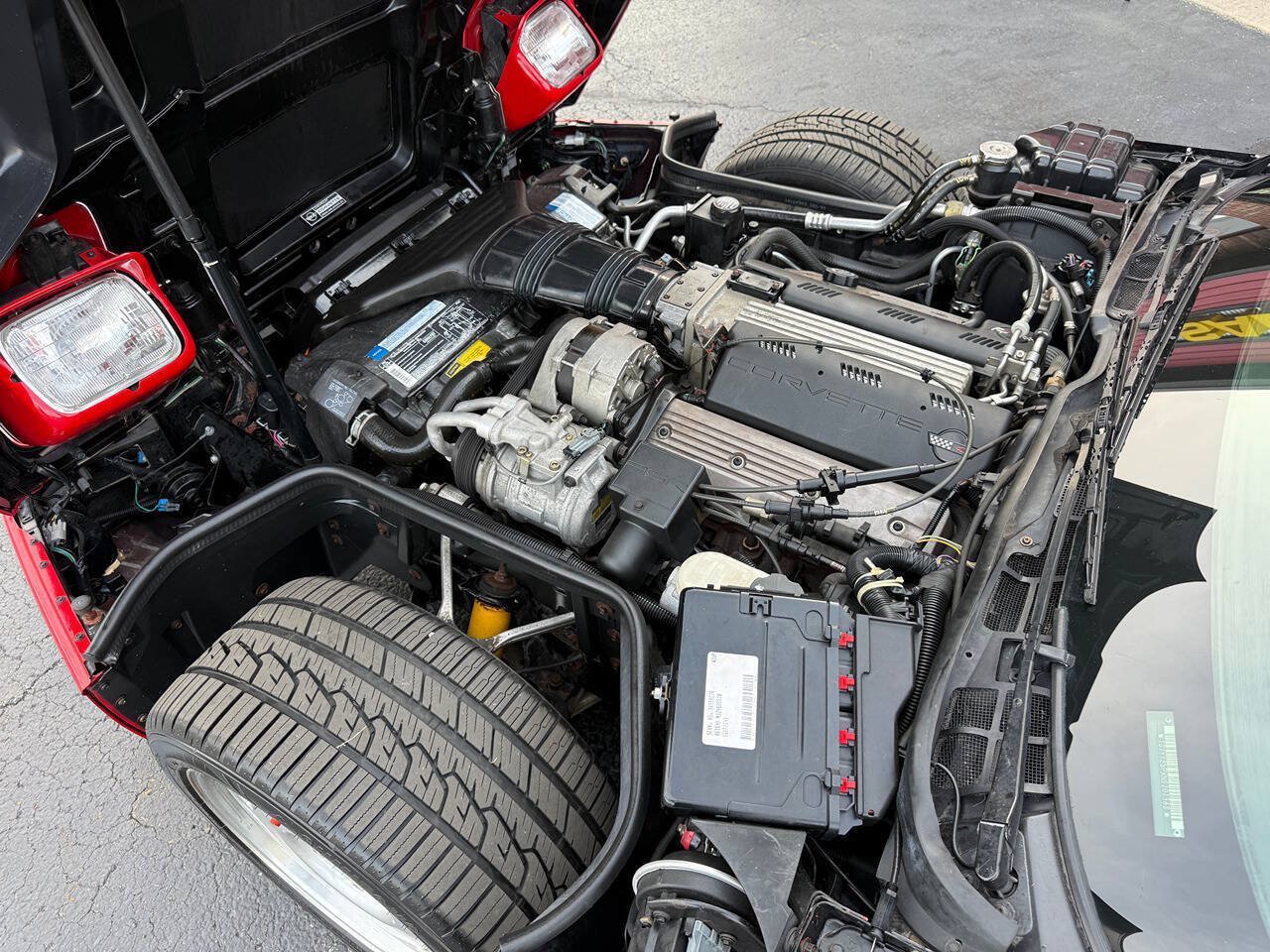 Used 1992 Chevrolet Corvette Coupe RWD image 15