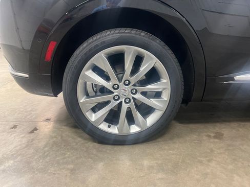 Certified 2023 Buick Envision Avenir AWD/4WD image 2