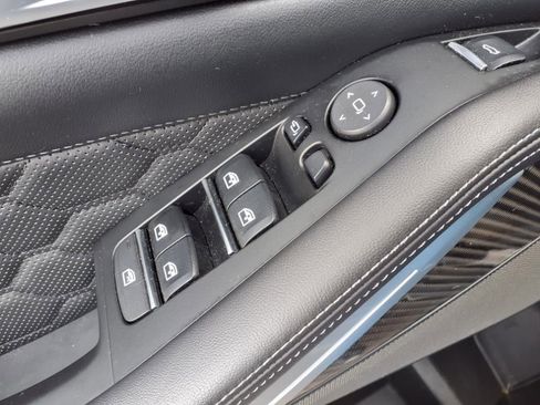 Used 2021 BMW X5 M w/ Executive Package image 46