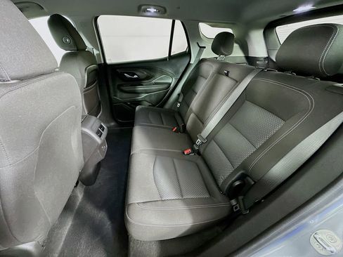 Used 2024 GMC Terrain SLE w/ Driver Convenience Package image 31