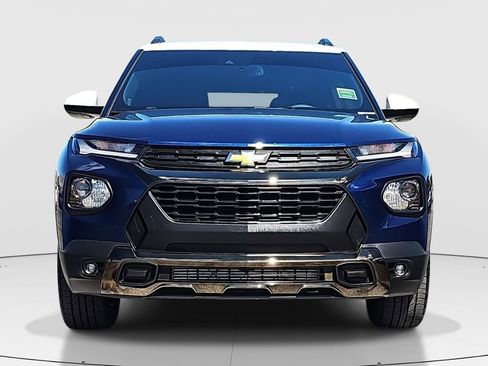 Used 2023 Chevrolet TrailBlazer ACTIV w/ Convenience Package FWD image 2