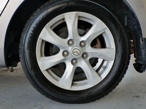 Used 2011 MAZDA MAZDA3 i Touring image 33