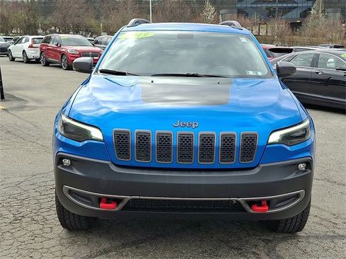 Used 2019 Jeep Cherokee Trailhawk w/ Comfort/Convenience Group image 2