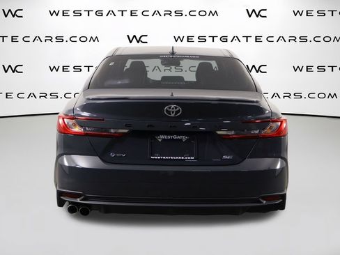 Used 2025 Toyota Camry SE w/ Convenience Package FWD image 4