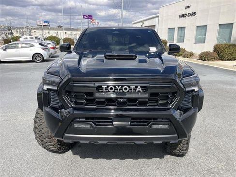 Certified 2025 Toyota Tacoma TRD Pro AWD/4WD image 8