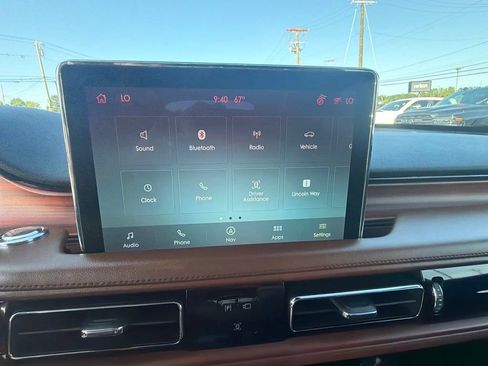Used 2023 Lincoln Aviator Reserve w/ Equipment Group 201A AWD/4WD image 30