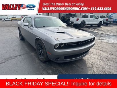 Used 2017 Dodge Challenger SXT