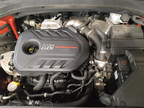 Used 2020 Hyundai Santa Fe Limited AWD/4WD image 30