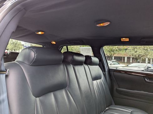 Used 2007 Cadillac DTS FWD image 38