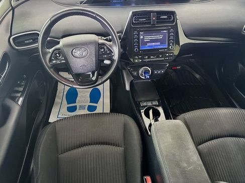 Used 2021 Toyota Prius Prime LE FWD image 27
