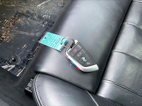 Used 2018 BMW X6 M image 15