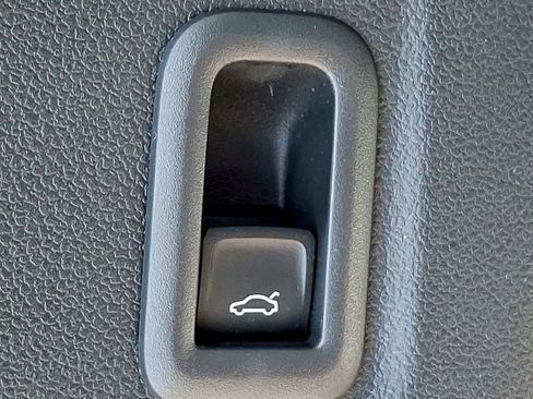 New 2026 Volkswagen Tiguan SE w/ Panoramic Sunroof Package AWD/4WD image 26