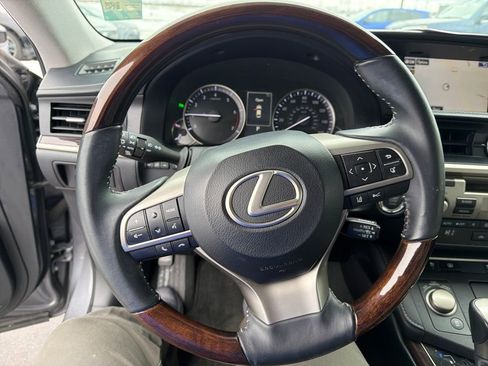 Used 2016 Lexus ES 350 image 19
