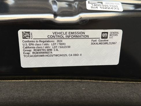 Used 2024 GMC Terrain SLE w/ Driver Convenience Package FWD image 21