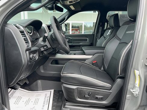 New 2026 RAM 3500 Laramie AWD/4WD image 20