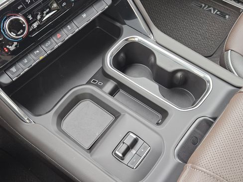 New 2026 GMC Sierra 3500 Denali w/ Denali Reserve Package image 15