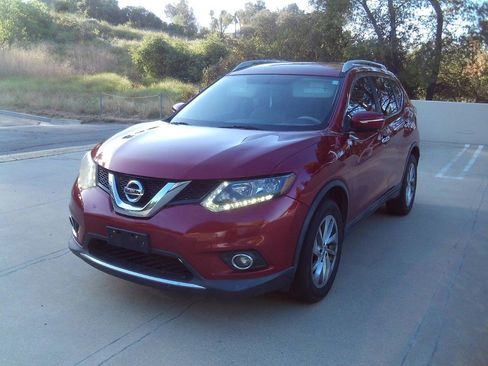 Used 2014 Nissan Rogue SL AWD/4WD image 1
