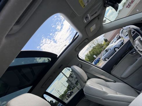 Used 2019 Volvo XC90 T6 Momentum w/ Protection Package Premier AWD/4WD image 23