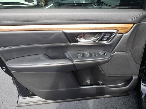 Used 2019 Honda CR-V Touring image 11