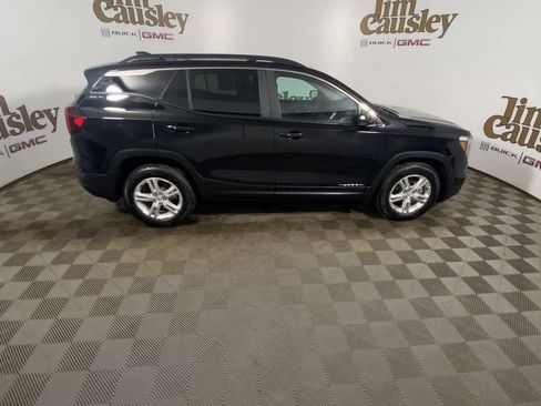 Certified 2023 GMC Terrain SLE w/ Driver Convenience Package FWD image 9