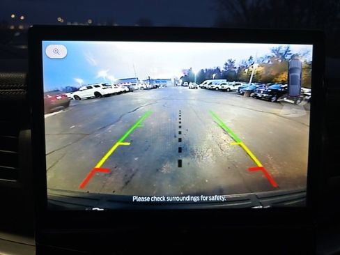 Certified 2024 Ford Expedition XLT image 19