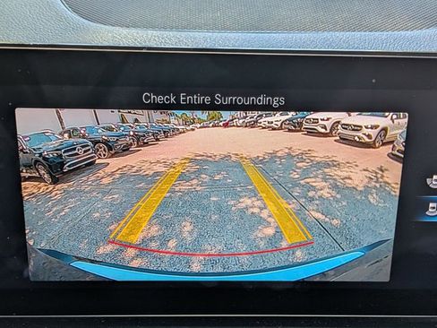 Used 2023 Mercedes-Benz GLB 250 image 14