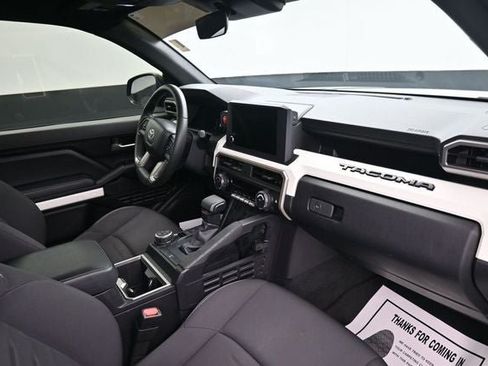 Used 2024 Toyota Tacoma TRD Off-Road AWD/4WD image 13